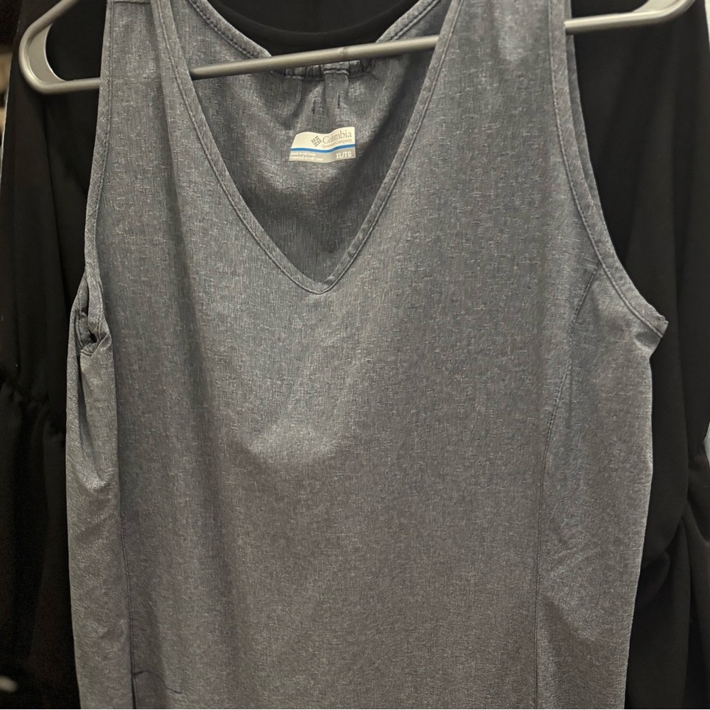 COLUMBIA Gray Sleeveless Below Knee Dress